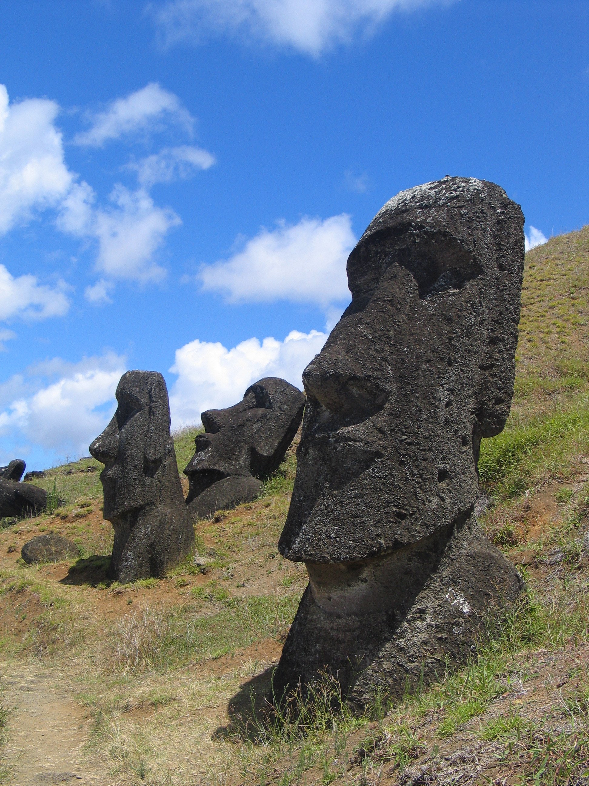 Moai statues at Rano Raraku on Rapa Nui (Easter Island), a UNESCO World Heritage Site and iconic symbol of Chile’s cultural heritage.